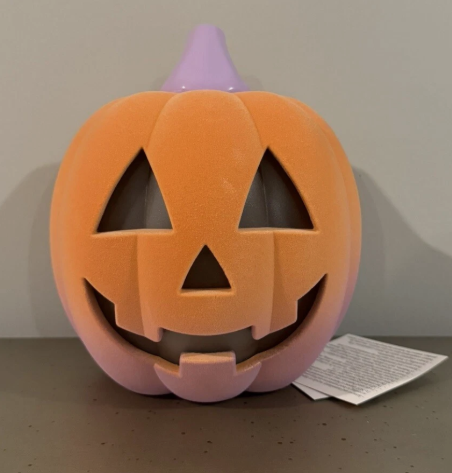 Halloween Jack-O-Lantern Pumpkin Figurines Color Changing LED  - Bullseye's Playground™